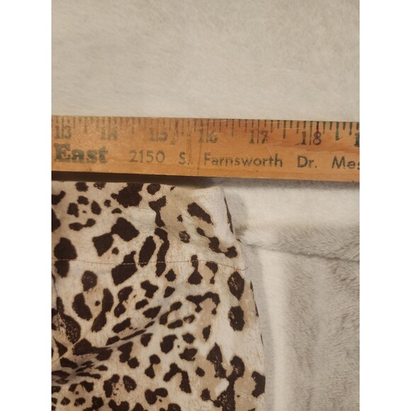 Chico's Cheetah Animal Print Slim Pull On Capris Size 2.5 (US 14) - Picture 4 of 8